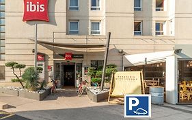 Hotel Ibis Centre Polygone  3*